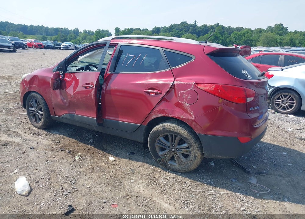 2015 HYUNDAI TUCSON VIN: KM8JUCAG9FU088260