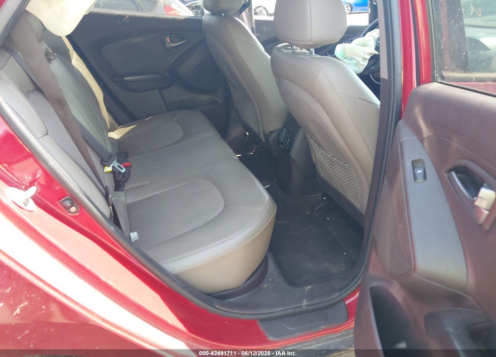 2015 HYUNDAI TUCSON VIN: KM8JUCAG9FU088260