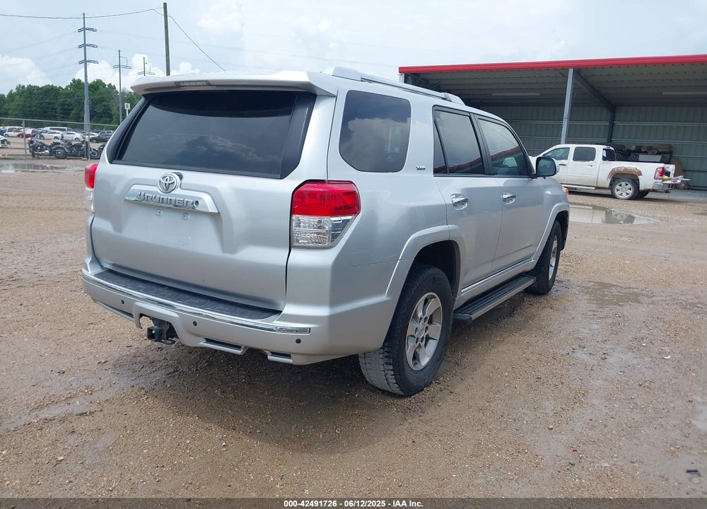 2011 TOYOTA 4RUNNER SR5 V6 VIN: JTEZU5JR4B5015737