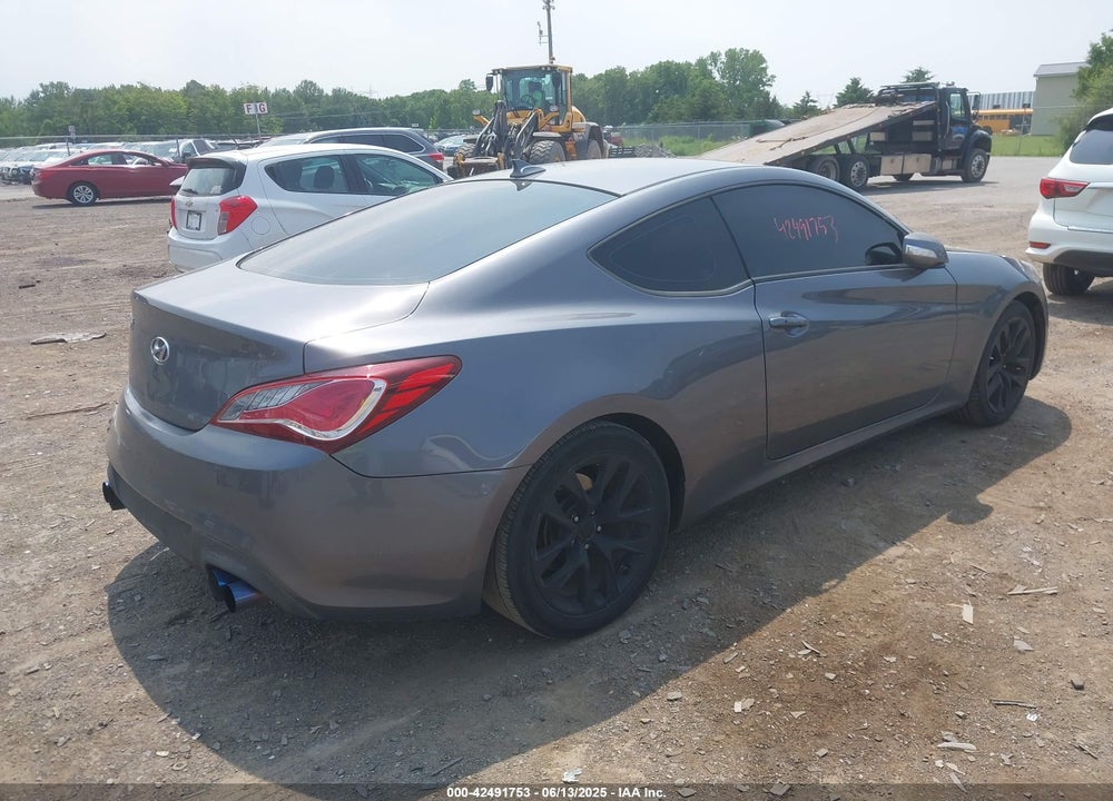 2015 HYUNDAI GENESIS VIN: KMHHU6KJ0FU124671