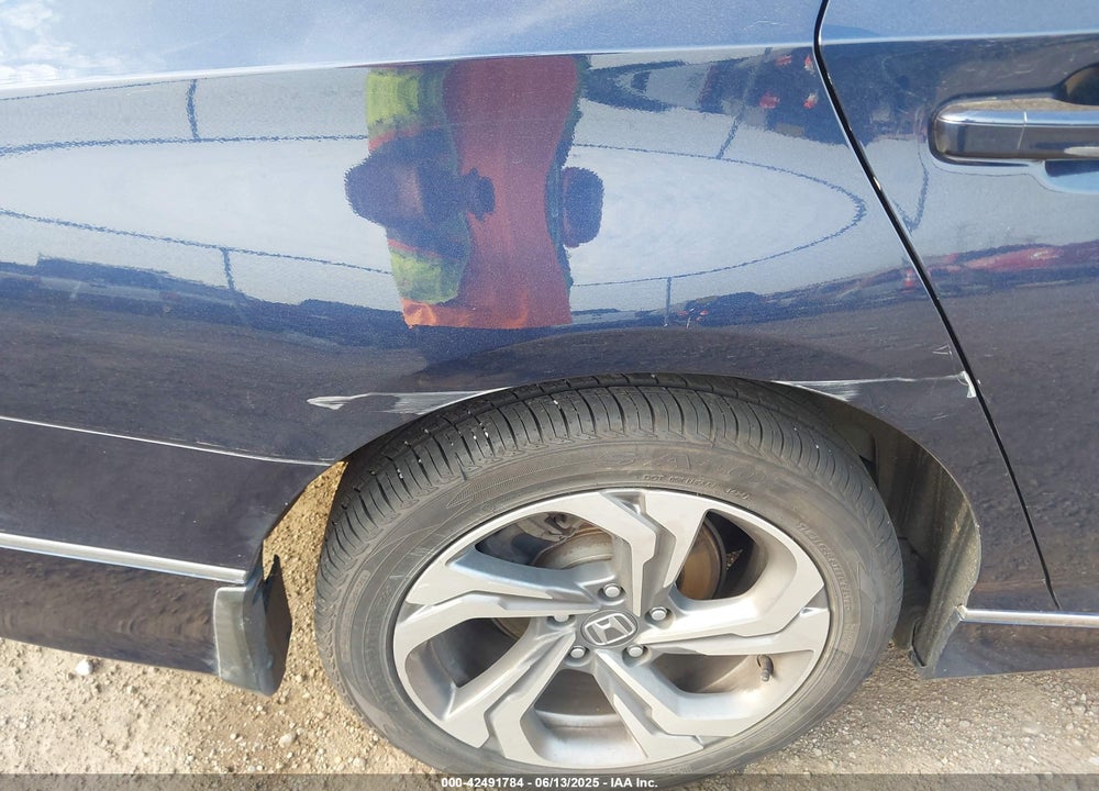 2020 HONDA ACCORD VIN: 1HGCV1F42LA140775