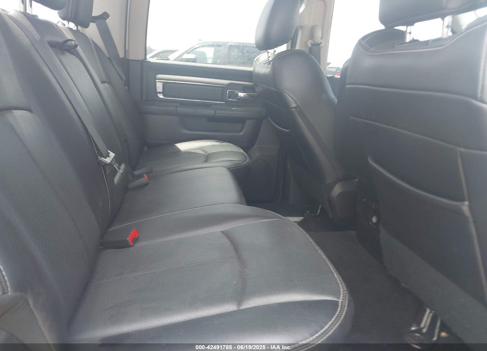 2018 RAM 3500 LAIE  4X4 8' BOX VIN: 3C63RRJL1JG155032