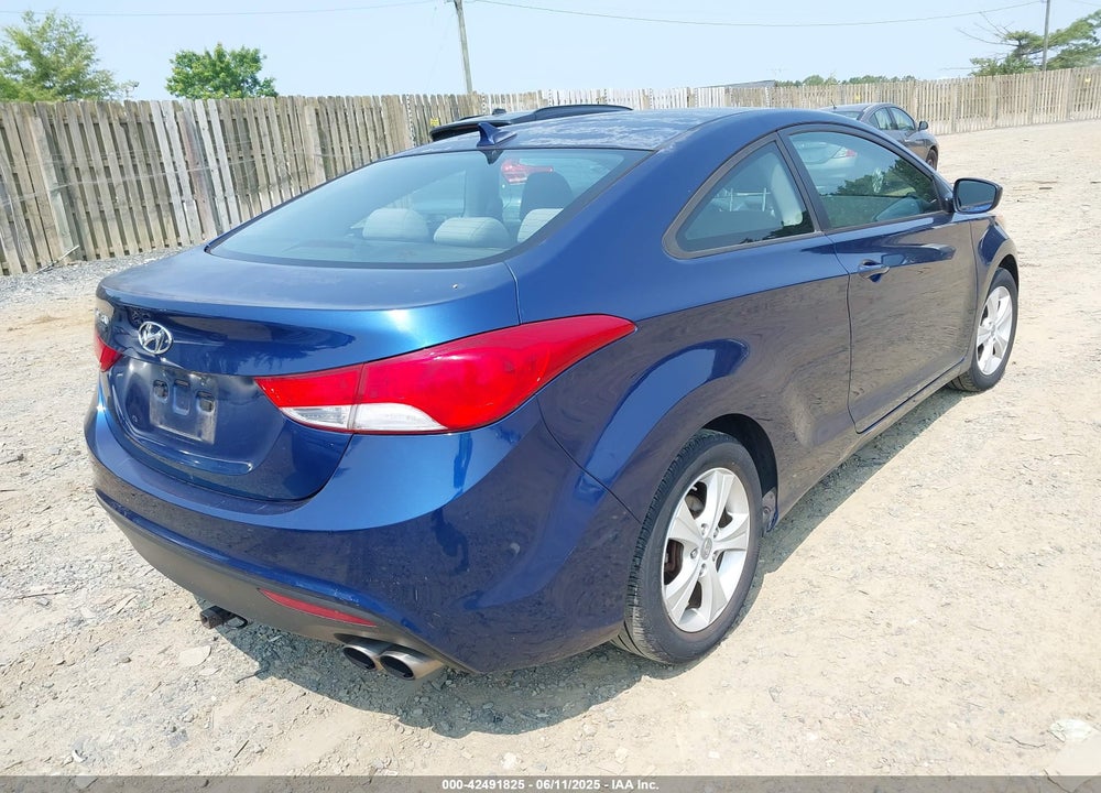 2013 HYUNDAI ELANTRA VIN: KMHDH6AE9DU001424