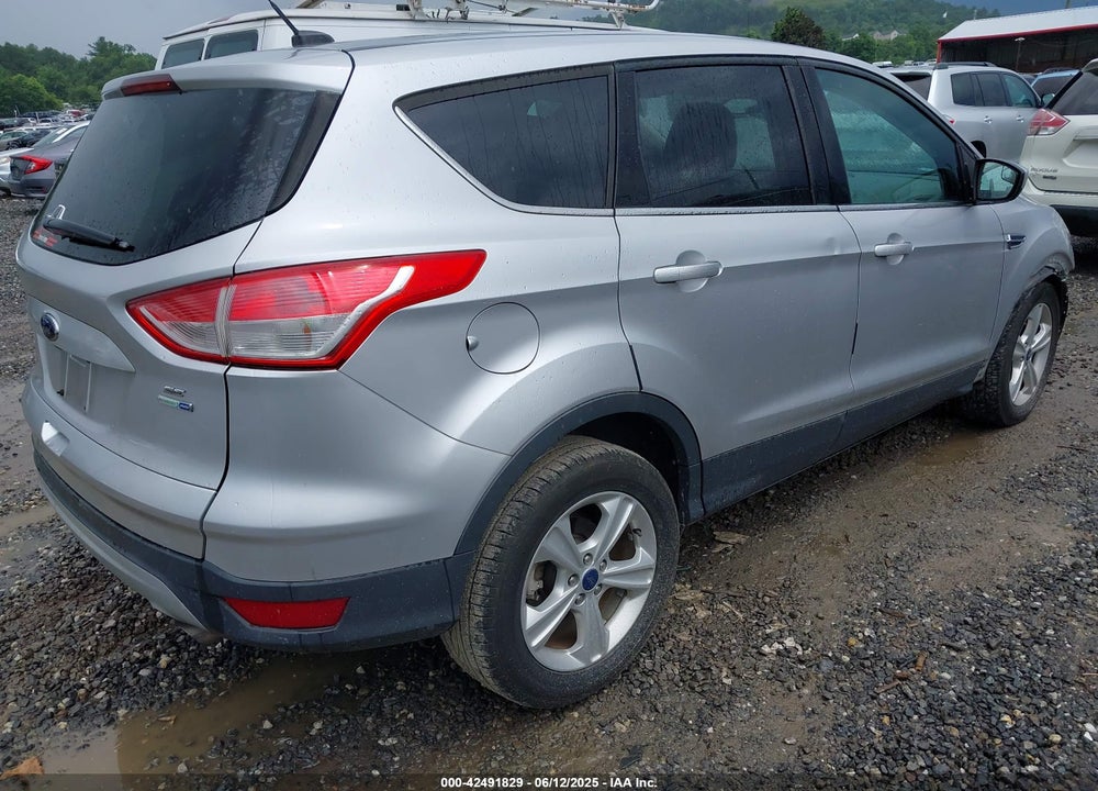 2015 FORD ESCAPE SE VIN: 1FMCU9G97FUA83241
