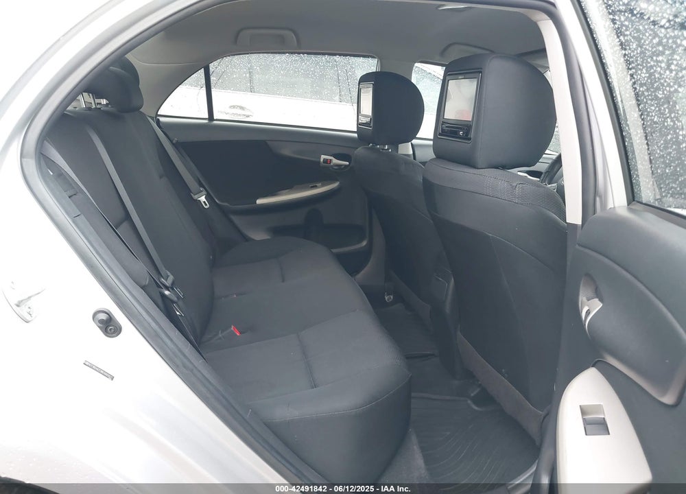 2011 TOYOTA COROLLA VIN: 2T1BU4EE9BC660927