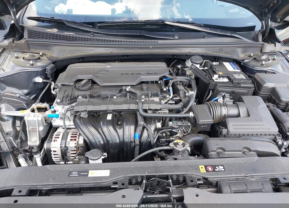 2025 HYUNDAI ELANTRA VIN: KMHLM4DGXSU962006