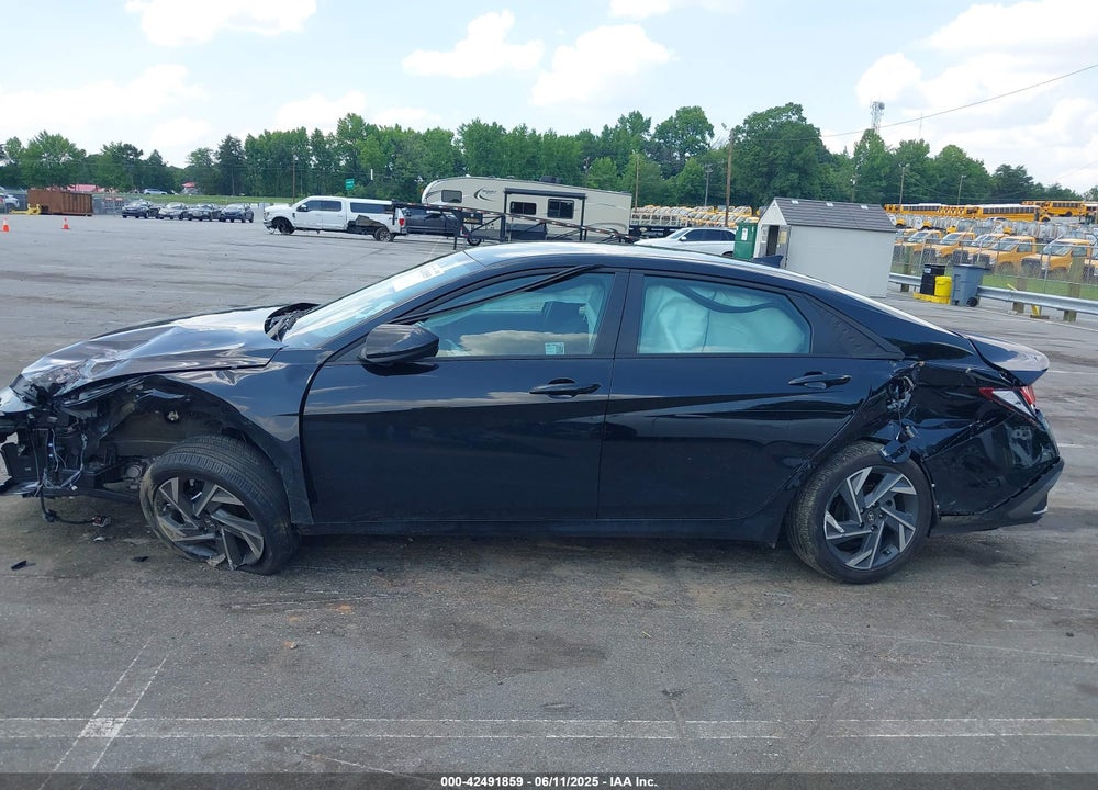 2025 HYUNDAI ELANTRA VIN: KMHLM4DGXSU962006