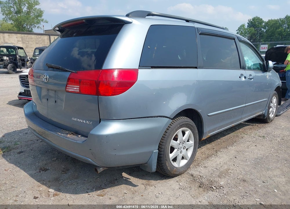 2004 TOYOTA SIENNA XLE VIN: 5TDZA22C64S104275