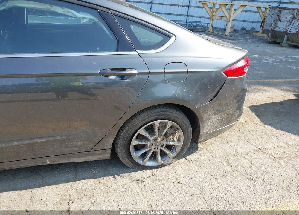 2017 FORD FUSION VIN: 3FA6P0H77HR339153