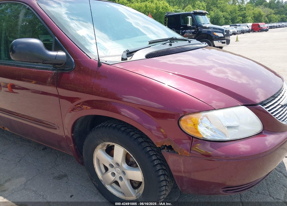 2002 CHRYSLER TOWN & COUNTRY LX VIN: 2C4GT44L82R544451