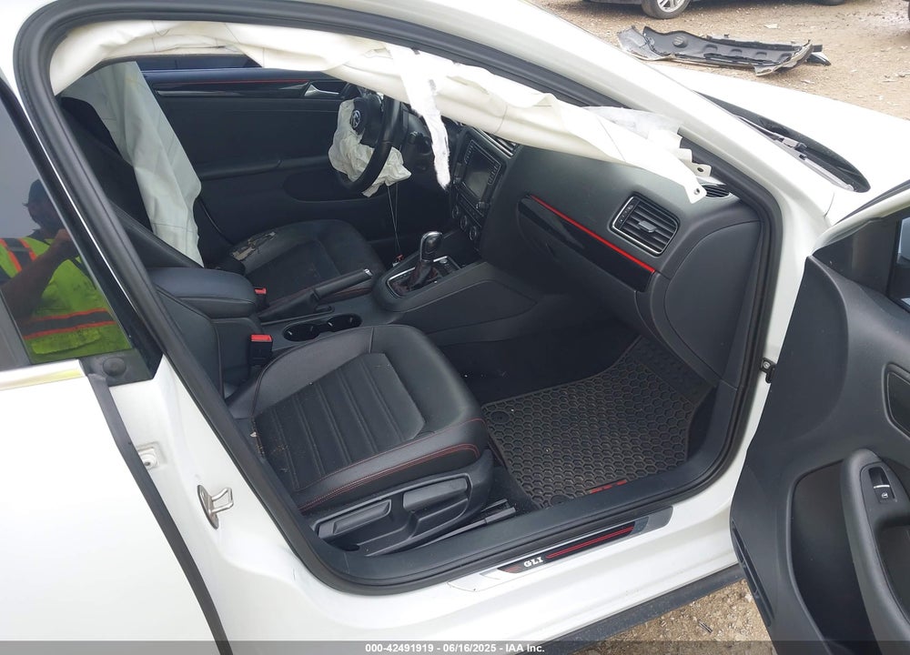 2017 VOLKSWAGEN JETTA VIN: 3VW4T7AJ8HM349440