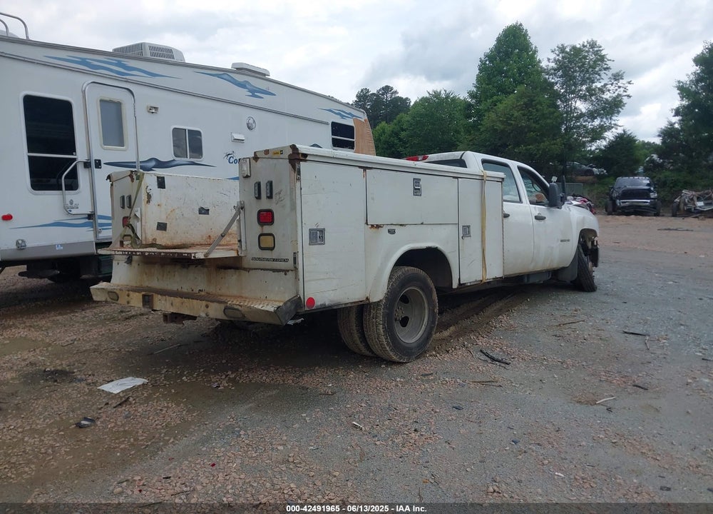 2011 CHEVROLET SILVERADO 3500HD CHASSIS VIN: 1GB4KZCL0BF160731