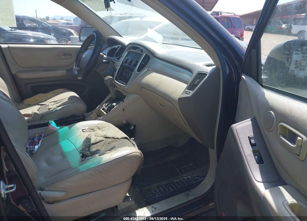 2005 TOYOTA HIGHLANDER V6 VIN: JTEGP21A550056886