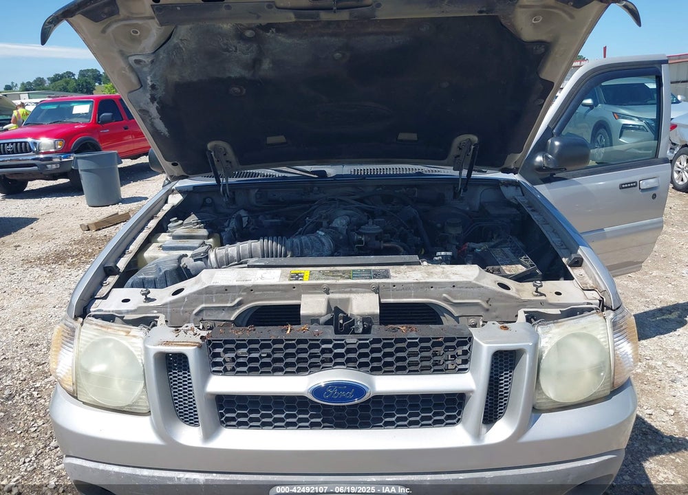 2003 FORD EXPLORER SPORT TRAC XLS/XLT VIN: 1FMZU77E63UC56836