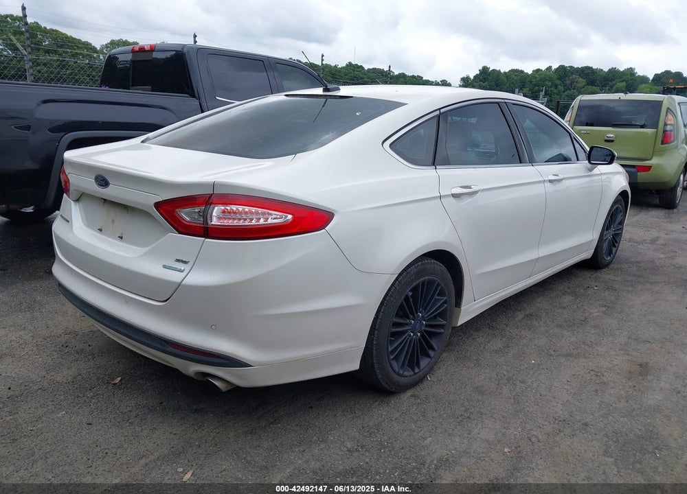 2016 FORD FUSION SE VIN: 3FA6P0HD4GR272791