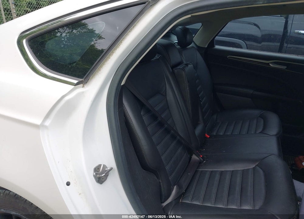 2016 FORD FUSION SE VIN: 3FA6P0HD4GR272791