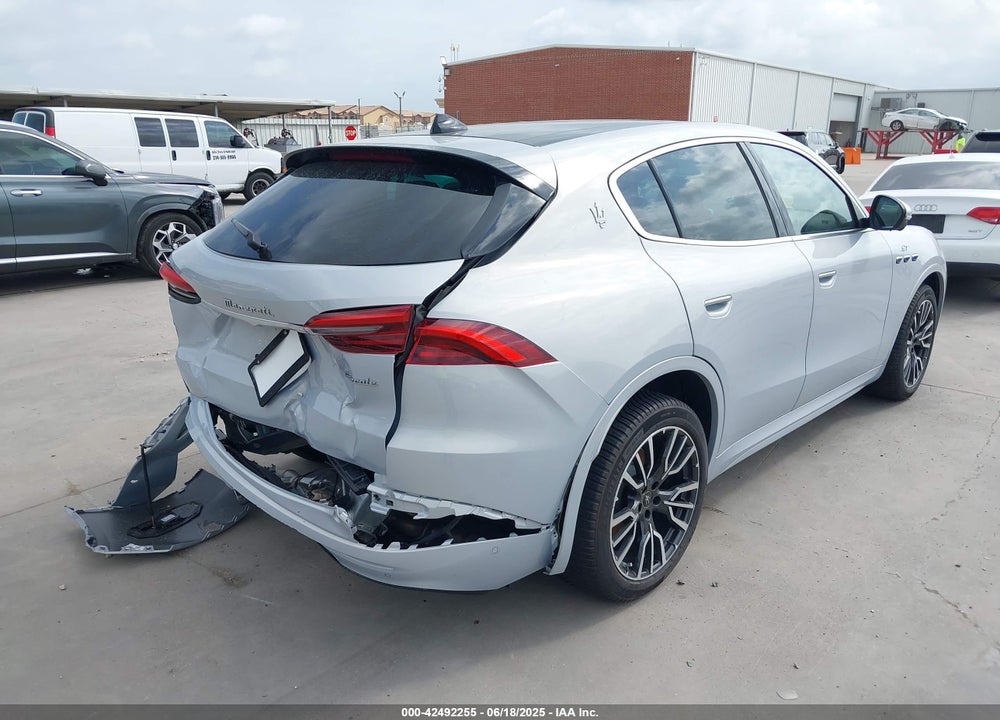 2024 MASERATI GRECALE VIN: ZN6PMDAA2R7447725