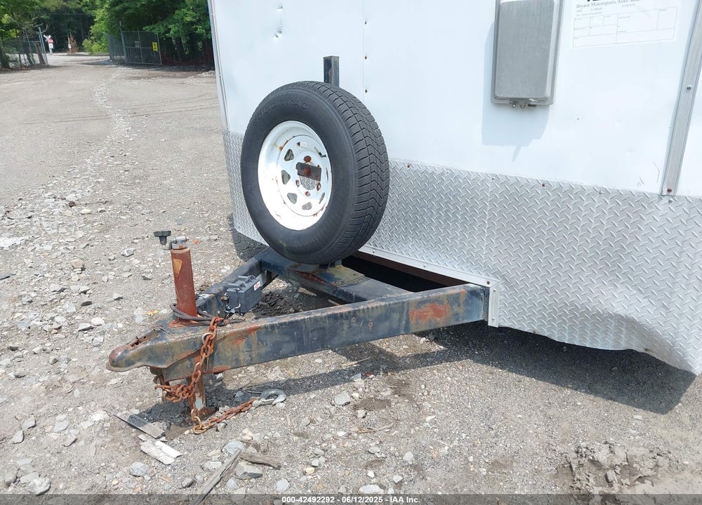 2005 CARGO UTILITY VIN: 4U01C24205A023897