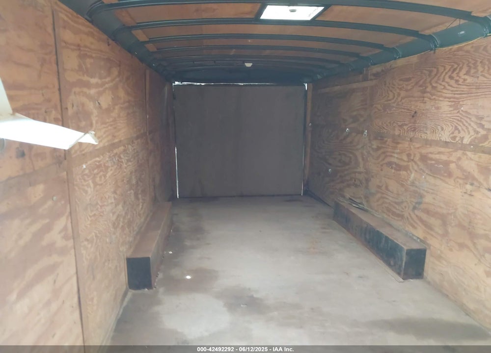 2005 CARGO UTILITY VIN: 4U01C24205A023897