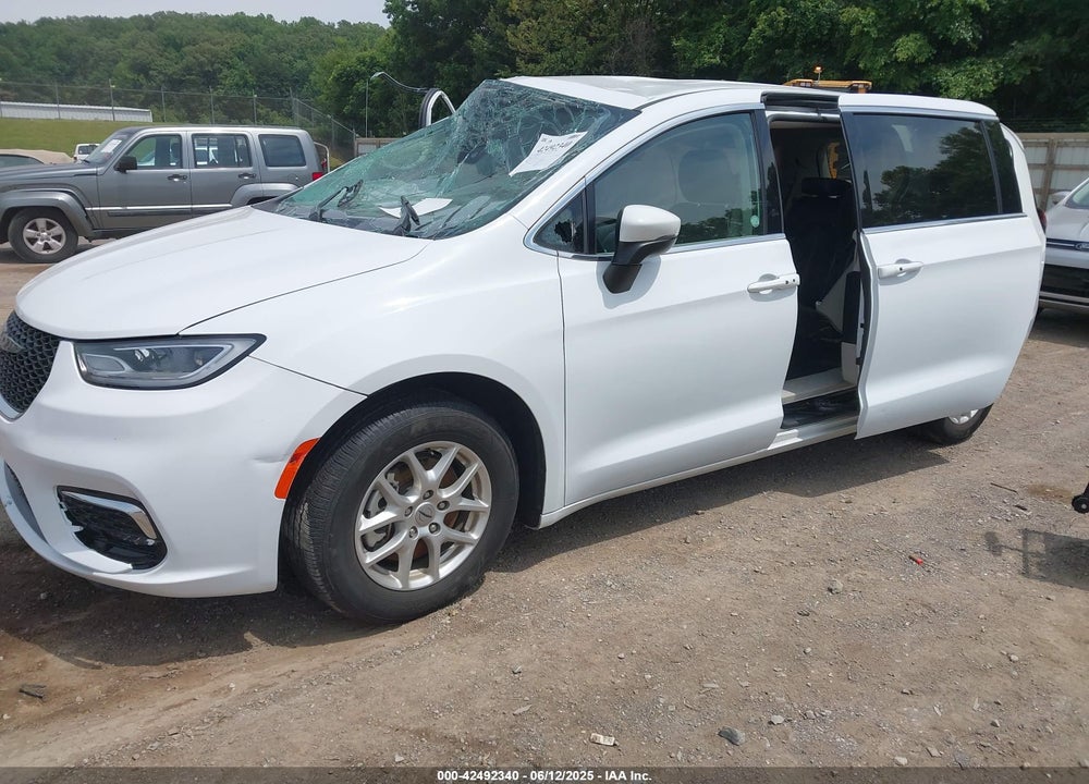 2023 CHRYSLER PACIFICA TOURING L VIN: 2C4RC1BGXPR531396