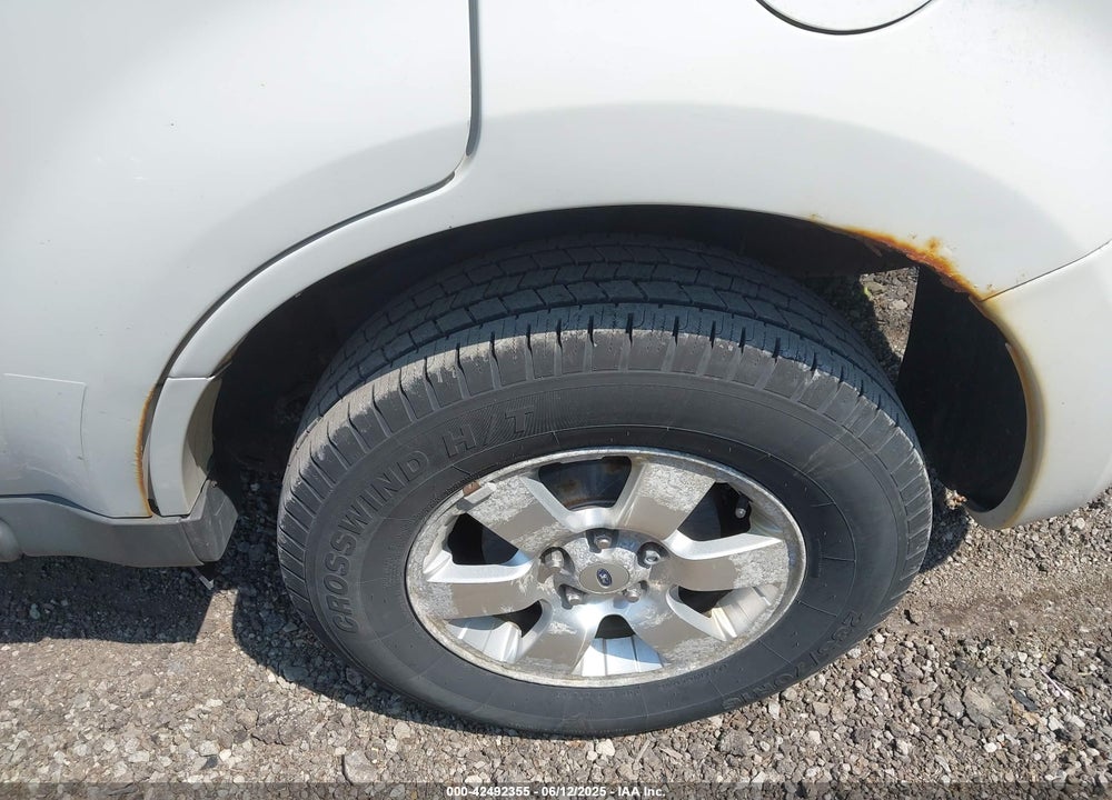 2010 FORD ESCAPE LIMITED VIN: 1FMCU9EG8AKC42841