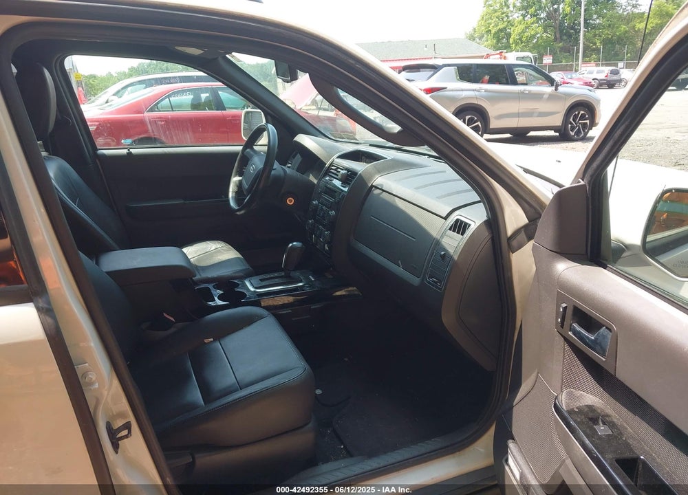 2010 FORD ESCAPE LIMITED VIN: 1FMCU9EG8AKC42841