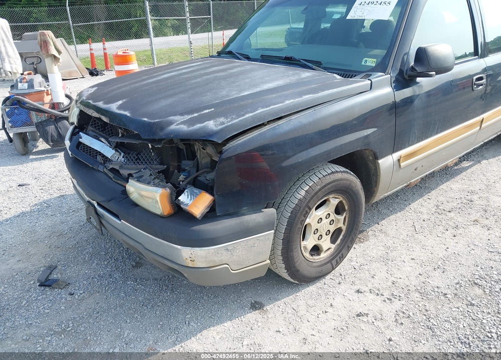 2003 CHEVROLET SILVERADO 1500 LS VIN: 2GCEC19V131117970