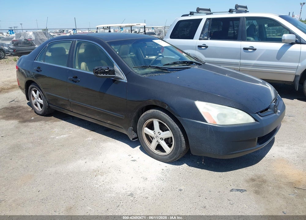 2003 HONDA ACCORD 2.4 EX VIN: JHMCM56643C077224