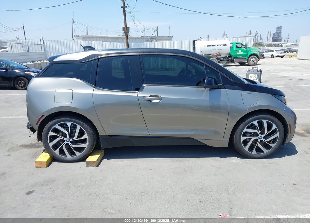 2016 BMW I3 VIN: WBY1Z4C54GV506225