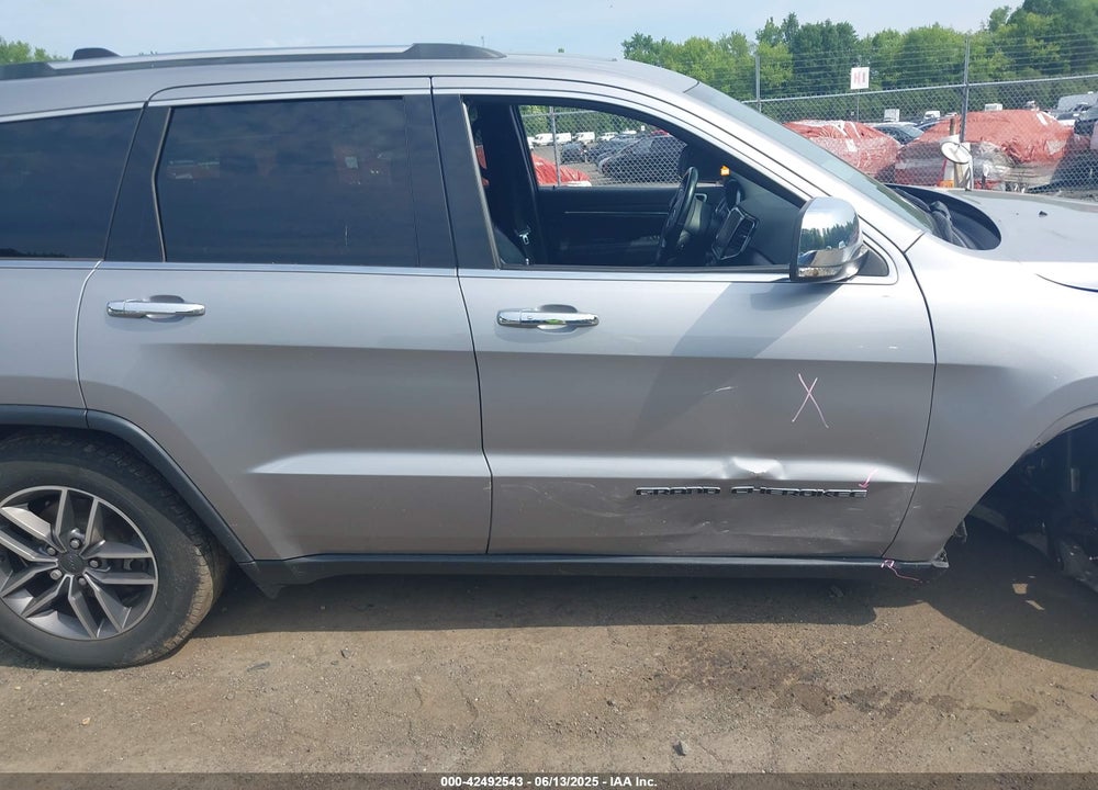 2020 JEEP GRAND CHEROKEE VIN: 1C4RJFBG3LC233195