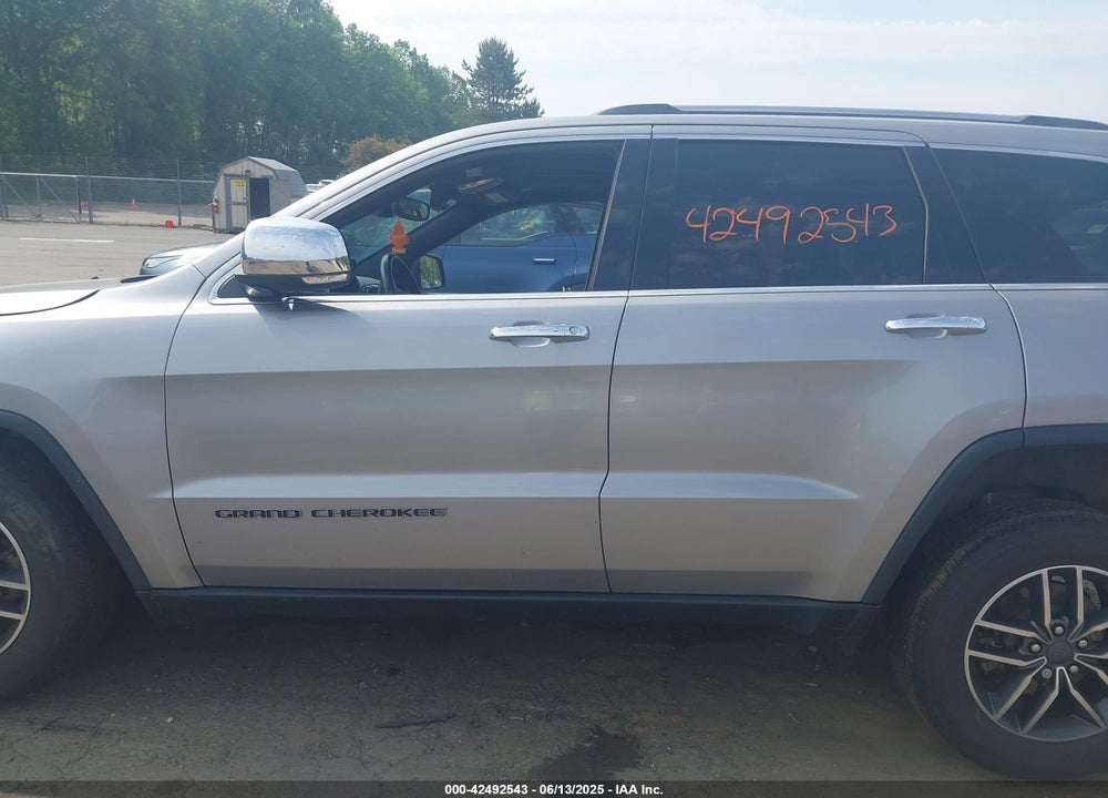 2020 JEEP GRAND CHEROKEE VIN: 1C4RJFBG3LC233195