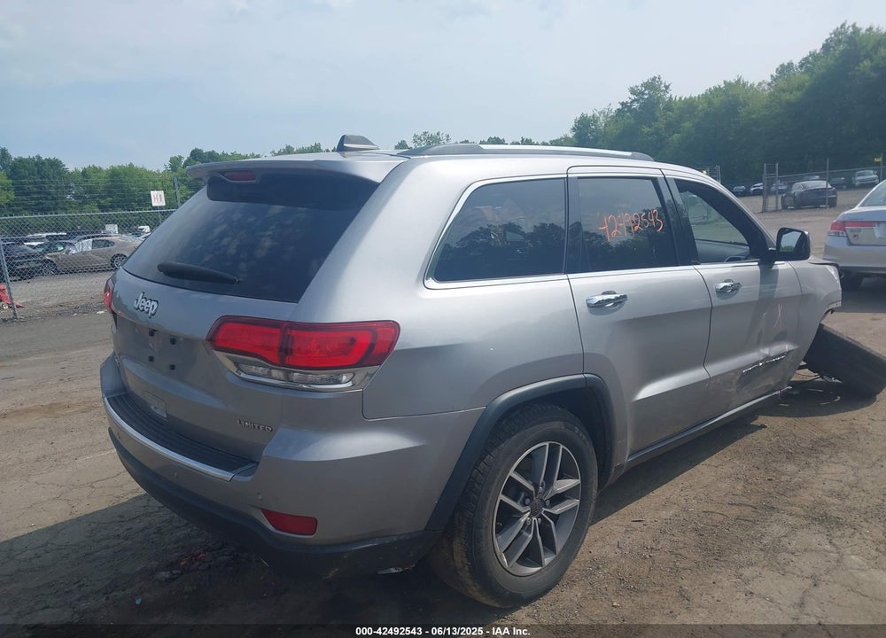 2020 JEEP GRAND CHEROKEE VIN: 1C4RJFBG3LC233195