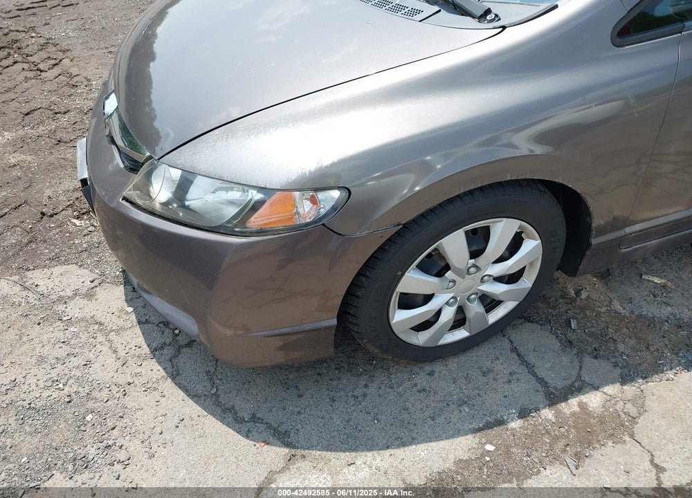 2010 HONDA CIVIC VIN: 2HGFA1F57AH580295