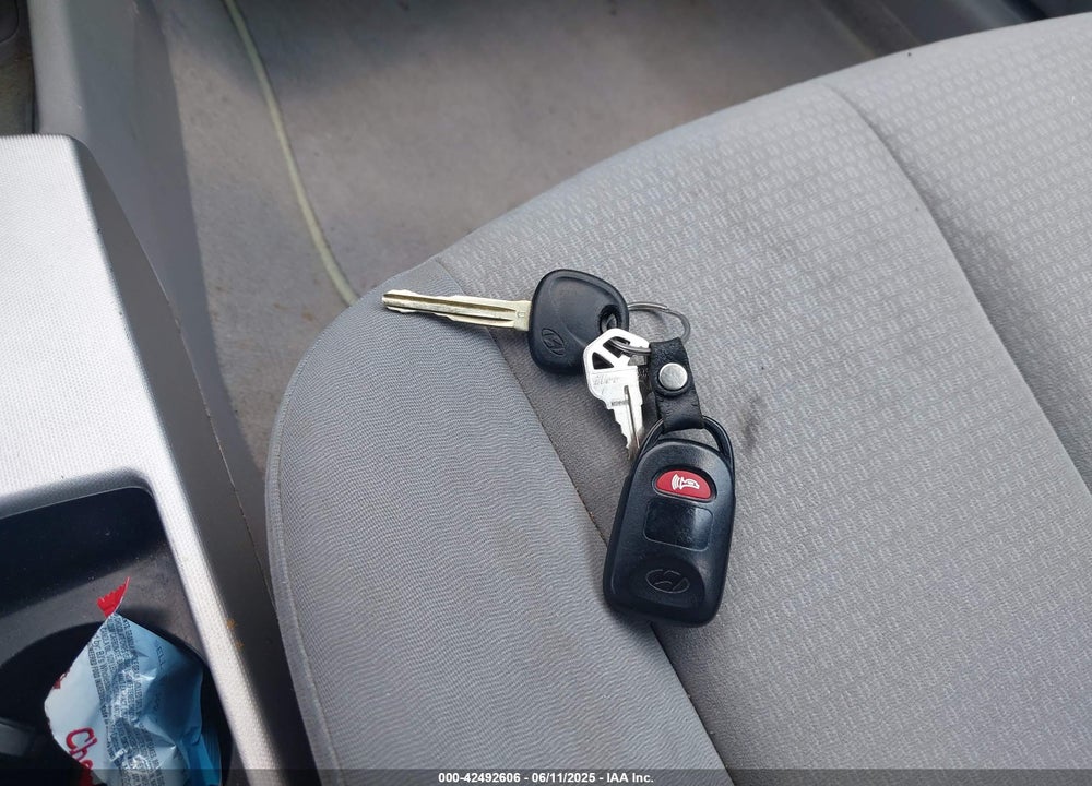 2007 HYUNDAI ELANTRA GLS/LIMITED/SE VIN: KMHDU46D47U127646
