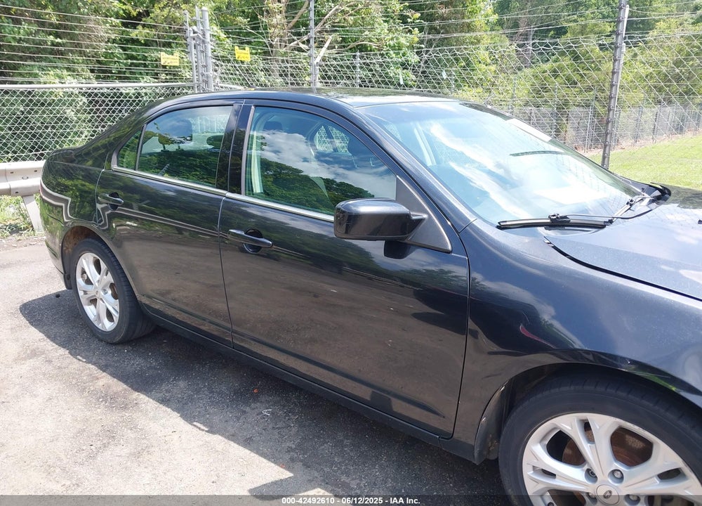 2012 FORD FUSION VIN: 3FAHP0HA0CR402610