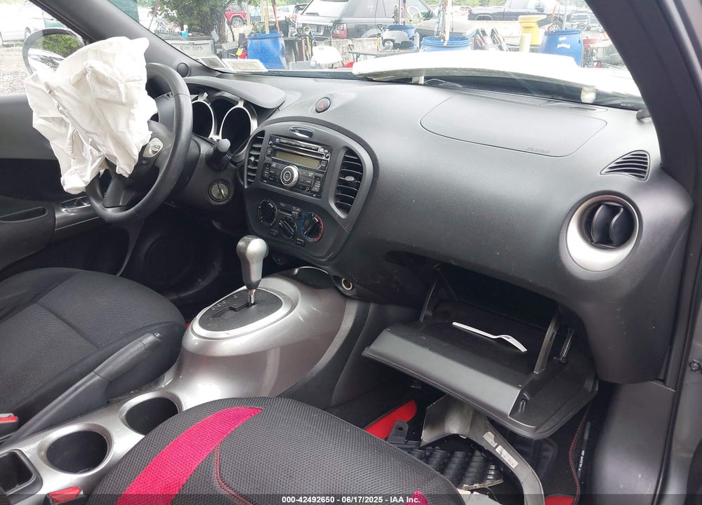 2014 NISSAN JUKE VIN: JN8AF5MV8ET355613