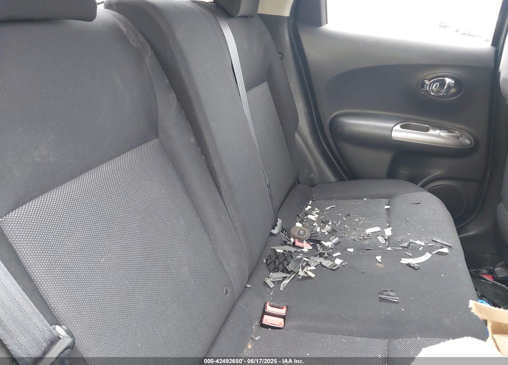 2014 NISSAN JUKE VIN: JN8AF5MV8ET355613