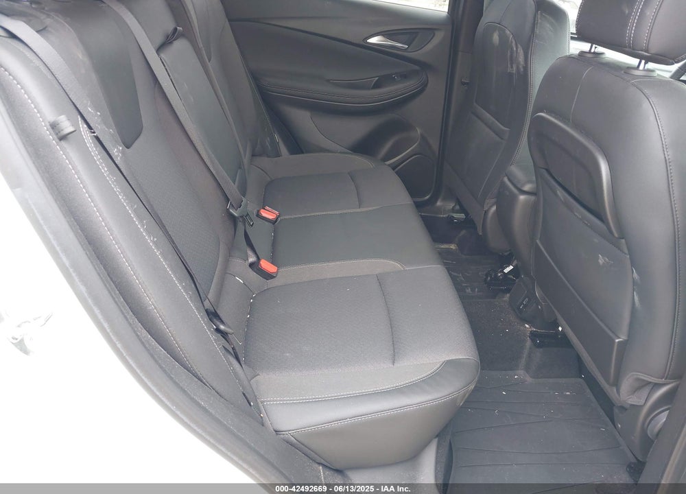 2022 BUICK ENCORE GX VIN: KL4MMESL1NB114332
