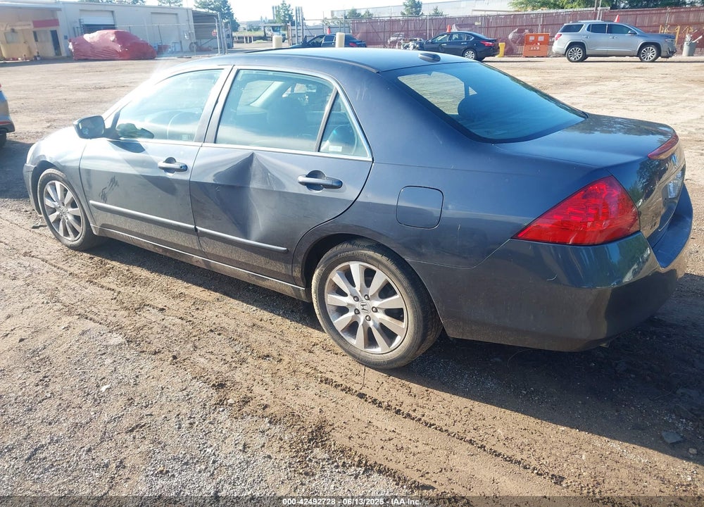 2007 HONDA ACCORD 3.0 EX VIN: 1HGCM66597A049565