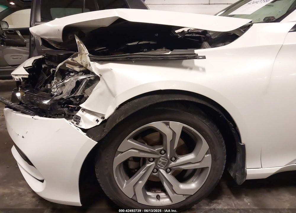 2018 HONDA ACCORD VIN: 1HGCV1F51JA188533