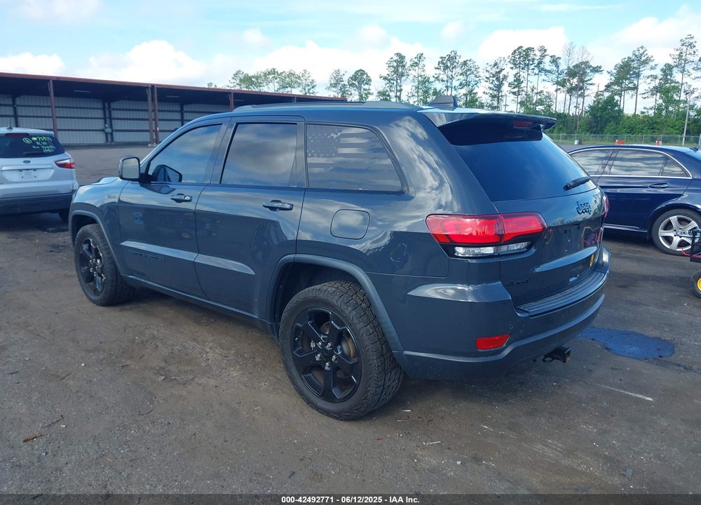 2018 JEEP GRAND CHEROKEE VIN: 1C4RJFAG7JC394051