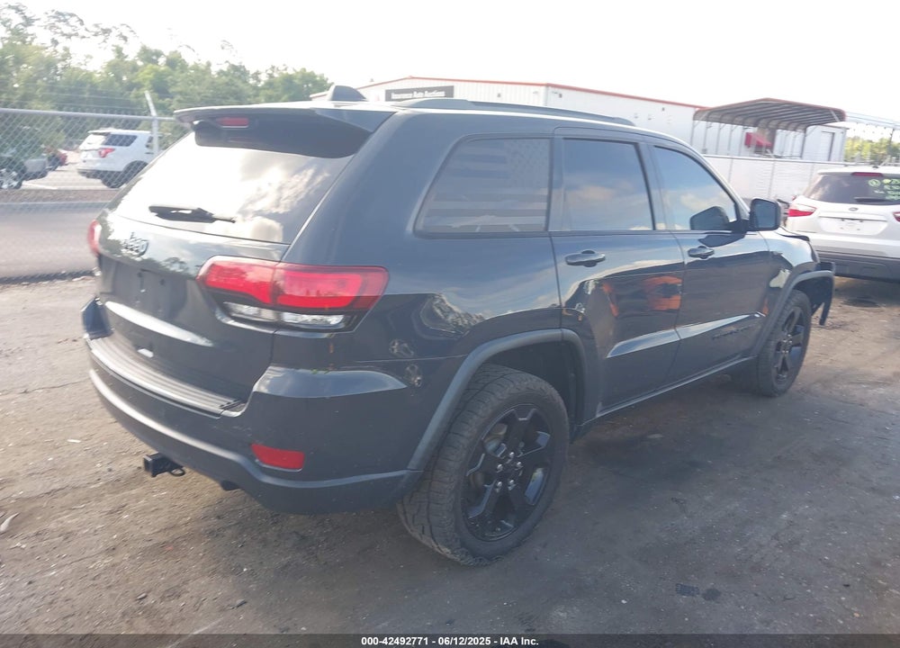 2018 JEEP GRAND CHEROKEE VIN: 1C4RJFAG7JC394051