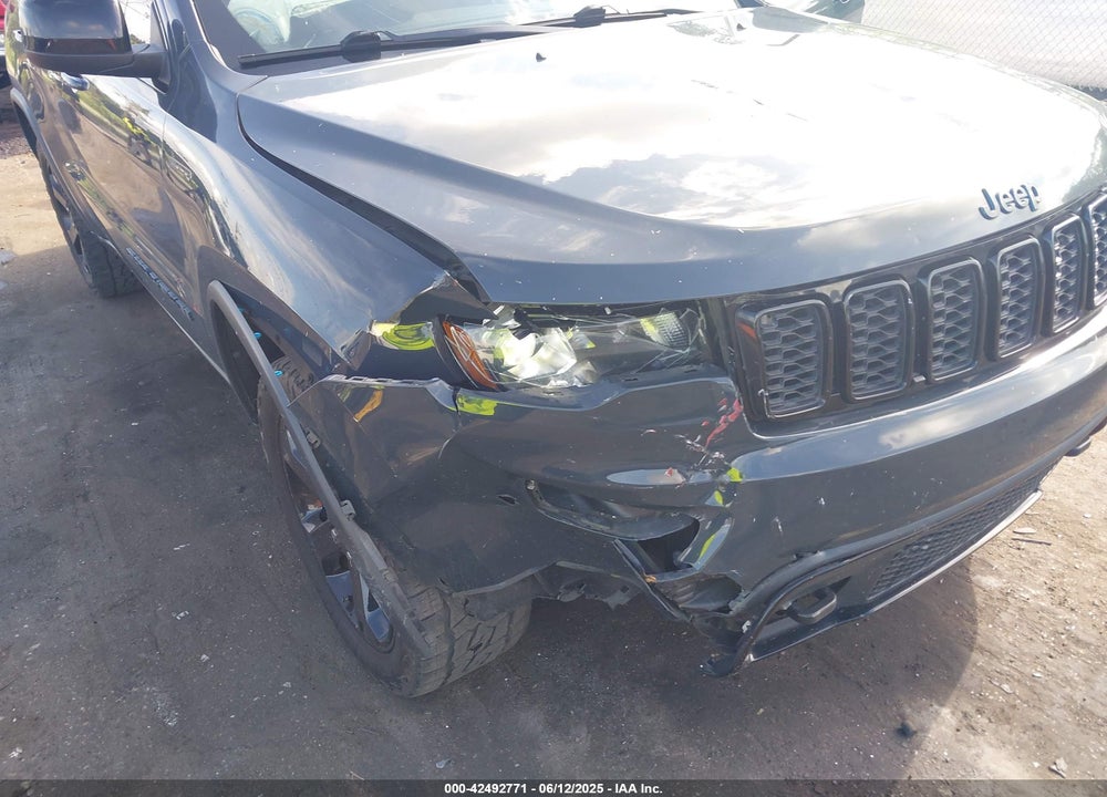2018 JEEP GRAND CHEROKEE VIN: 1C4RJFAG7JC394051