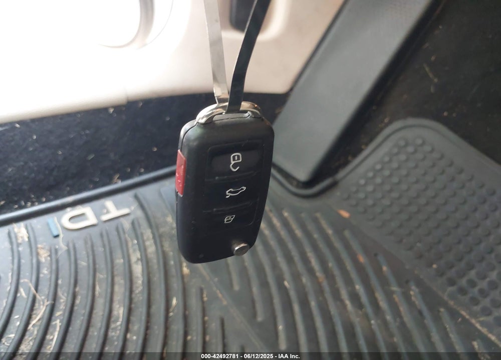 2012 VOLKSWAGEN JETTA SPORTWAGEN 2.0L TDI VIN: 3VWPL7AJ0CM703490
