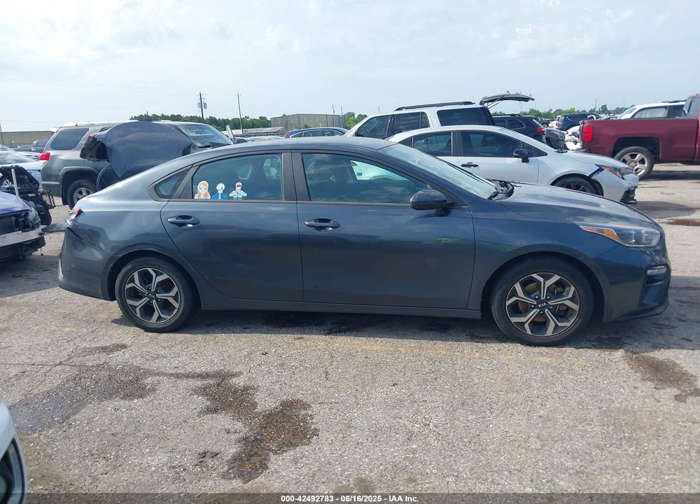 2019 KIA FORTE VIN: 3KPF24AD9KE068689