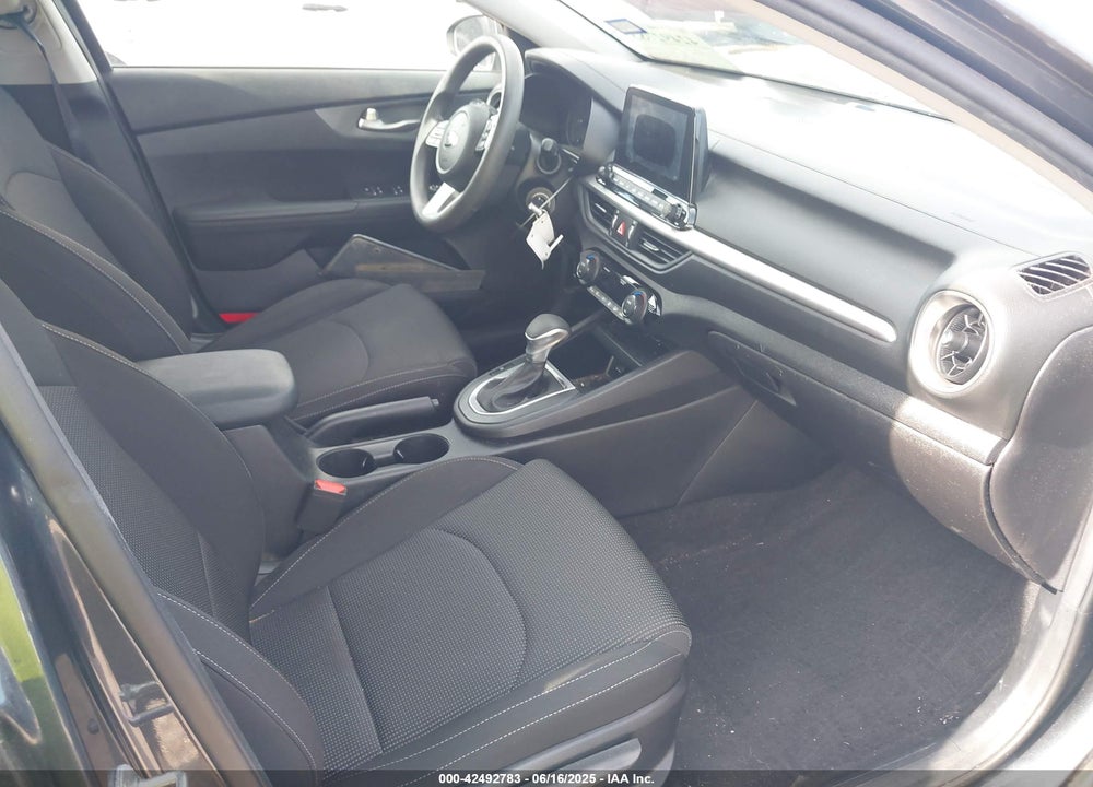 2019 KIA FORTE VIN: 3KPF24AD9KE068689