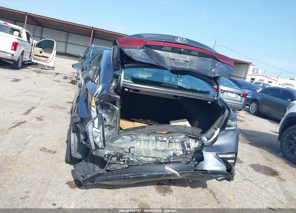 2019 KIA FORTE VIN: 3KPF24AD9KE068689
