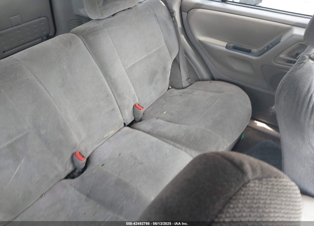 2000 JEEP GRAND CHEROKEE VIN: 1J4GW48S2YC288439