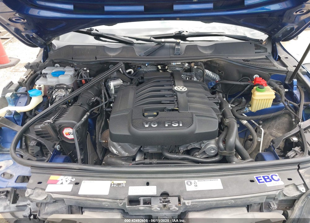 2017 VOLKSWAGEN TOUAREG VIN: WVGRF7BP7HD004054