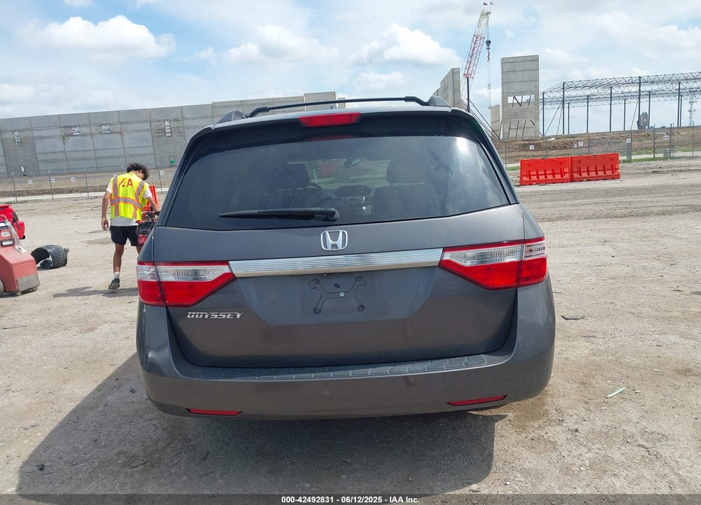 2013 HONDA ODYSSEY VIN: 5FNRL5H65DB087454